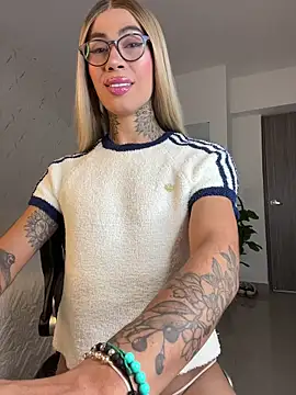 Miss sagitario online show from April 2026 12:11:02 PM