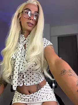 Miss sagitario online show from May 2026 11:54:02 AM