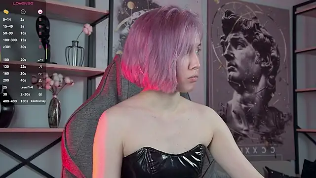 ReiYosimoto online show from October 2025 03:46:02 PM