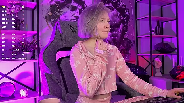 ReiYosimoto online show from March 2026 04:19:02 PM