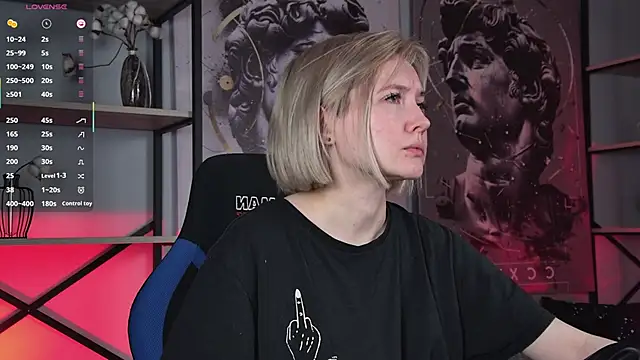 ReiYosimoto online show from March 2026 02:33:01 PM