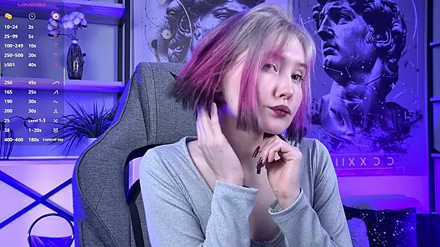 ReiYosimoto online show from April 2026 04:46:02 PM