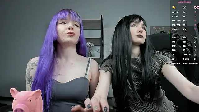 ReiYosimoto online show from January 2026 07:12:01 PM