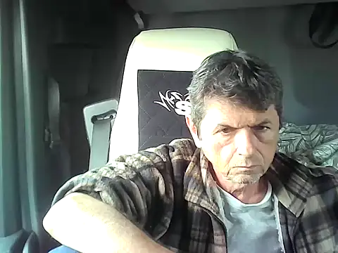 czarek888 online show from October 2025 12:16:02 PM