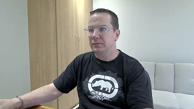 BrettJ81 online show from January 2026 02:13:02 PM