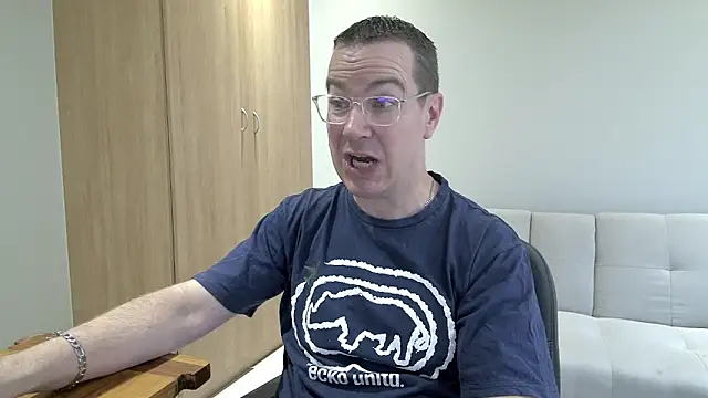 BrettJ81 online show from February 2026 02:44:01 PM