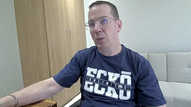 BrettJ81 online show from March 2026 02:39:01 PM