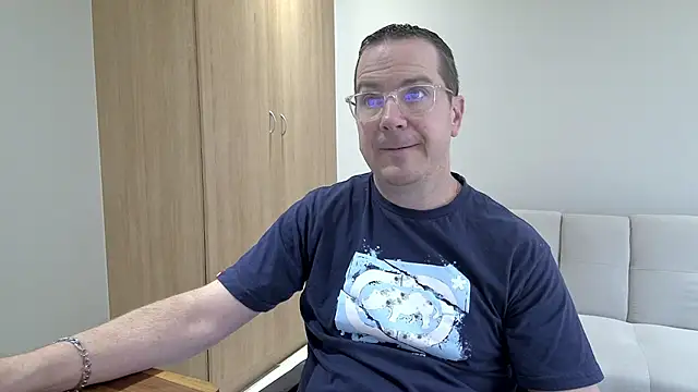 BrettJ81 online show from February 2026 12:49:01 PM