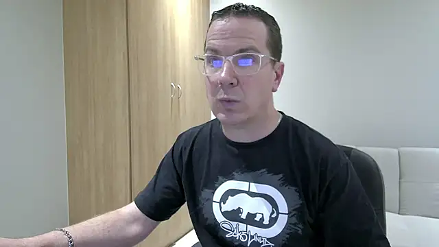 BrettJ81 online show from September 2025 03:33:01 PM