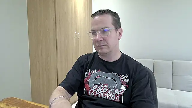 BrettJ81 online show from January 2026 01:15:02 PM