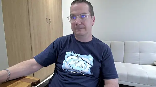 BrettJ81 online show from February 2026 02:15:01 PM