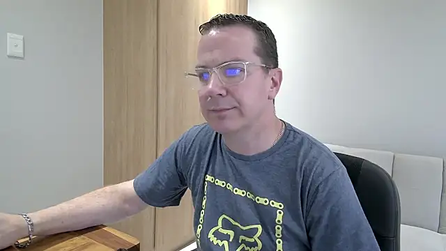 BrettJ81 online show from December 2024 02:11:01 PM