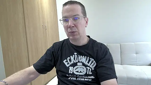 BrettJ81 online show from April 2026 06:31:02 AM