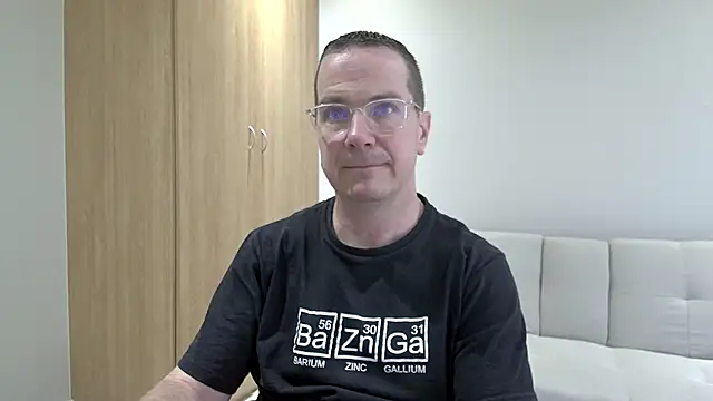 BrettJ81 online show from May 2026 12:44:01 PM