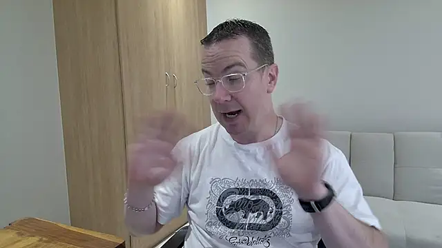 BrettJ81 online show from March 2026 12:00:02 PM