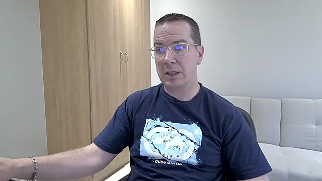 BrettJ81 online show from February 2026 02:48:02 PM