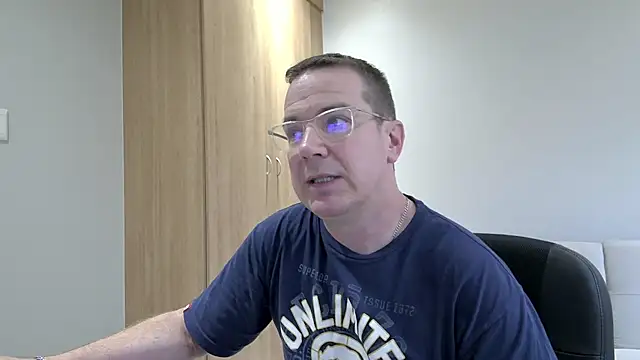 BrettJ81 online show from January 2025 04:03:01 PM