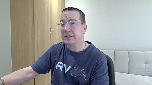 BrettJ81 online show from September 2025 02:28:01 PM