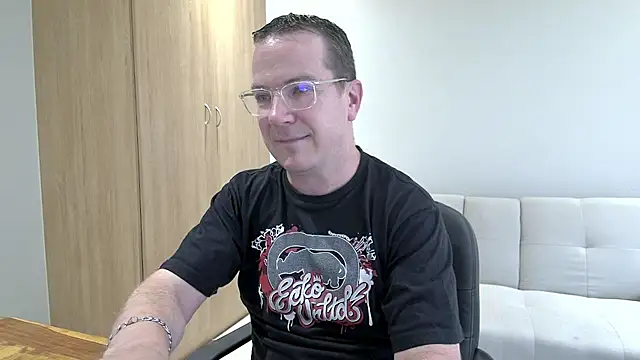 BrettJ81 online show from January 2026 01:48:02 PM