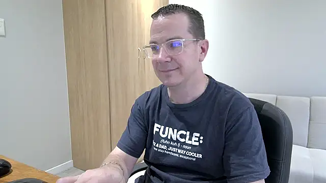 BrettJ81 online show from October 2025 02:36:02 PM