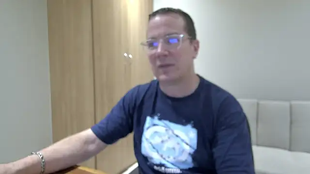 BrettJ81 online show from January 2026 05:41:01 PM