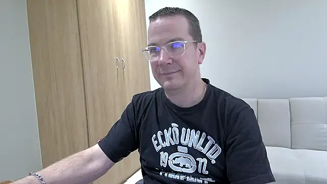 BrettJ81 online show from April 2026 02:12:02 PM