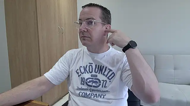 BrettJ81 online show from January 2026 11:59:02 AM