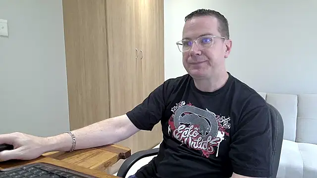 BrettJ81 online show from November 2025 09:24:02 AM