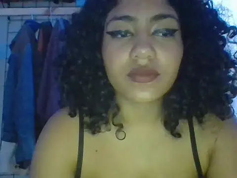 Snapshot of savanahottie chatting on November 2025 12:48:02 PM savanahottie online show from November 2025 12:48:02 PM