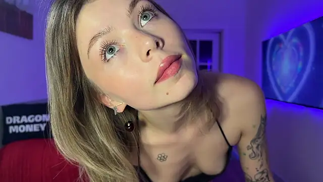 Aliceimhorny online show from February 2025 05:09:01 PM