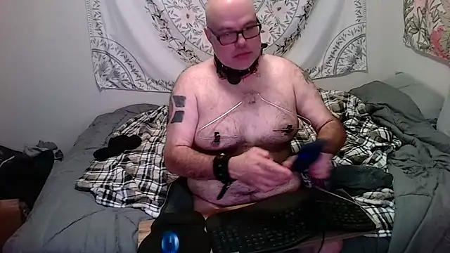 piggy4pain online show from November 2025 01:31:02 AM