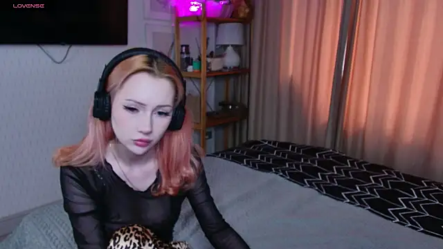 Snapshot of Lexitey chatting on June 2026 08:48:01 AM Lexitey online show from June 2026 08:48:01 AM