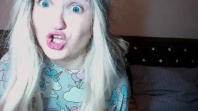 Sara4uu online show from June 2026 10:51:02 PM