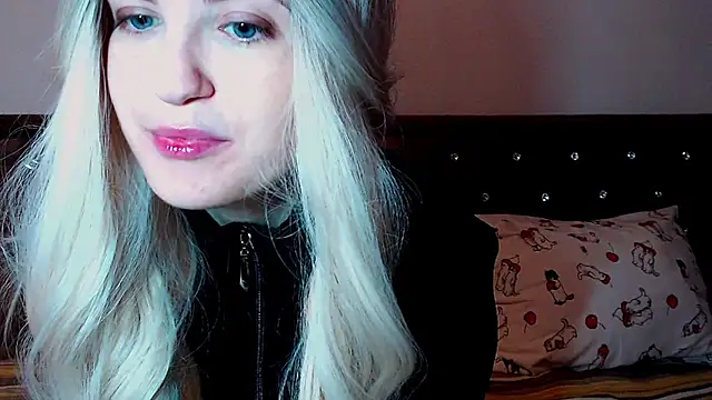 Snapshot of Sara4uu chatting on September 2025 12:11:01 AM Sara4uu online show from September 2025 12:11:01 AM