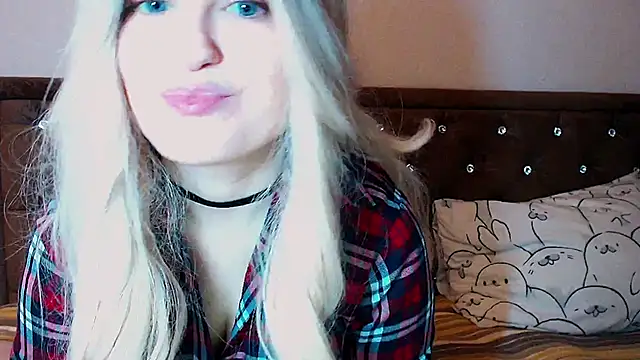 Sara4uu online show from November 2025 02:18:02 PM