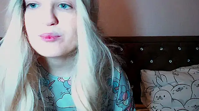Sara4uu online show from November 2025 12:55:01 AM
