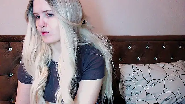 Sara4uu online show from November 2025 12:31:01 AM