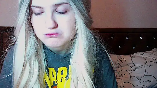 Sara4uu online show from November 2025 11:48:02 PM