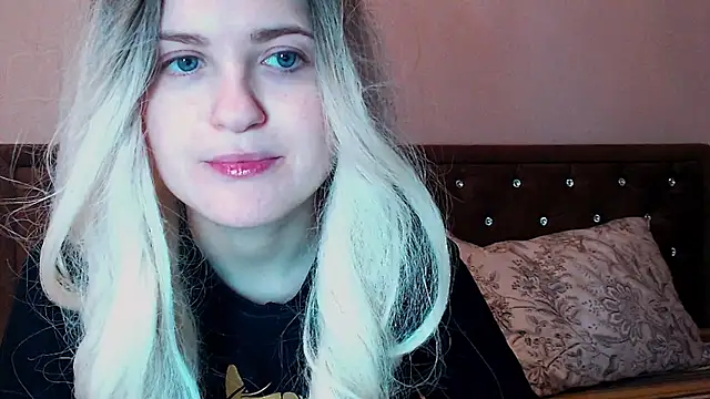 Snapshot of Sara4uu chatting on February 2025 11:55:02 PM Sara4uu online show from February 2025 11:55:02 PM