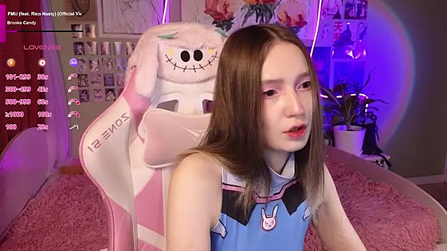 Evie Ro online show from May 2026 10:35:02 PM