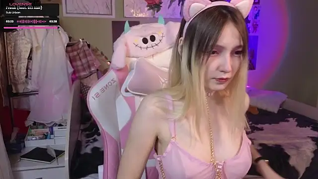 Evie Ro online show from February 2025 10:05:01 PM