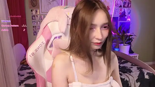 Evie Ro online show from April 2026 08:26:01 PM