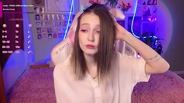 Evie Ro online show from May 2026 09:49:01 PM