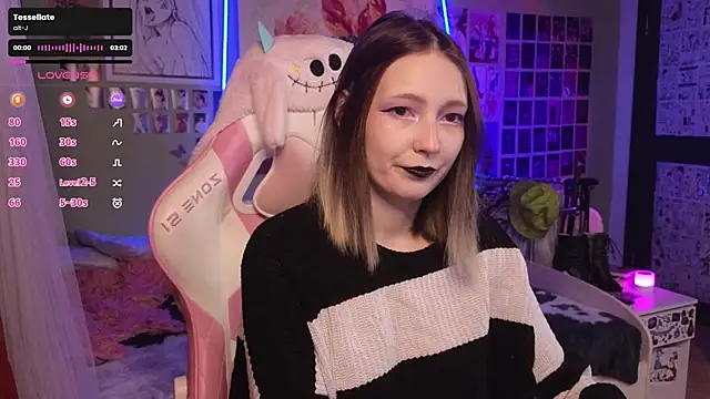 Snapshot of Evie_Ro chatting on January 2026 01:04:02 PM Evie Ro online show from January 2026 01:04:02 PM