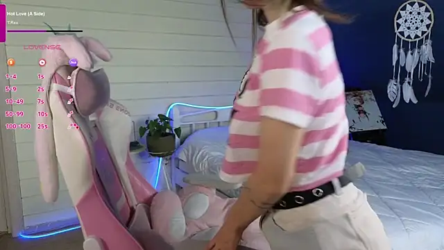 Evie Ro online show from June 2026 10:46:02 AM