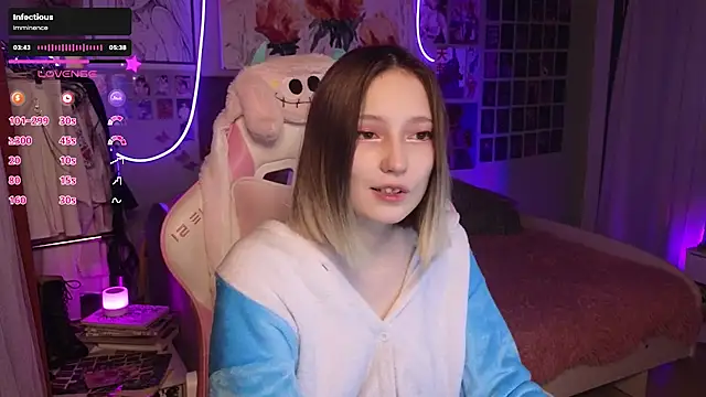 Evie Ro online show from September 2025 10:48:02 PM