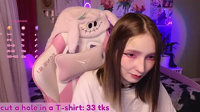 Evie Ro online show from April 2026 10:46:01 PM