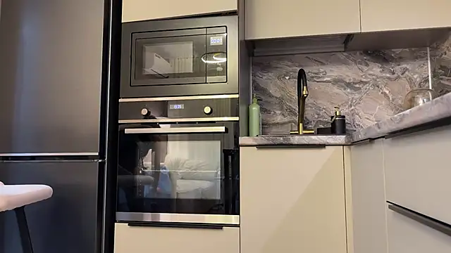 Snapshot of mommy_nadin chatting on October 2025 04:19:02 PM mommy nadin online show from October 2025 04:19:02 PM