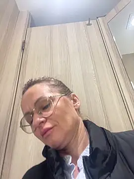 mommy nadin online show from February 2026 08:02:02 AM