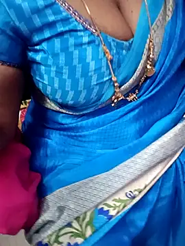 Snapshot of Tamil_Rathi chatting on March 2025 11:42:01 AM Tamil Rathi online show from March 2025 11:42:01 AM